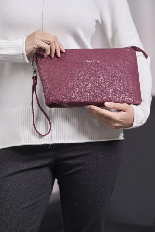 Clutch in ecopelle burgundy con logo e cinturino