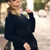 Maglia a girocollo con zip e strass frontali NERO