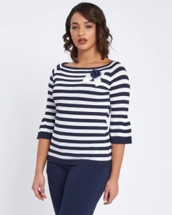 Maglia a righe con scollo a barca e spilla BLU