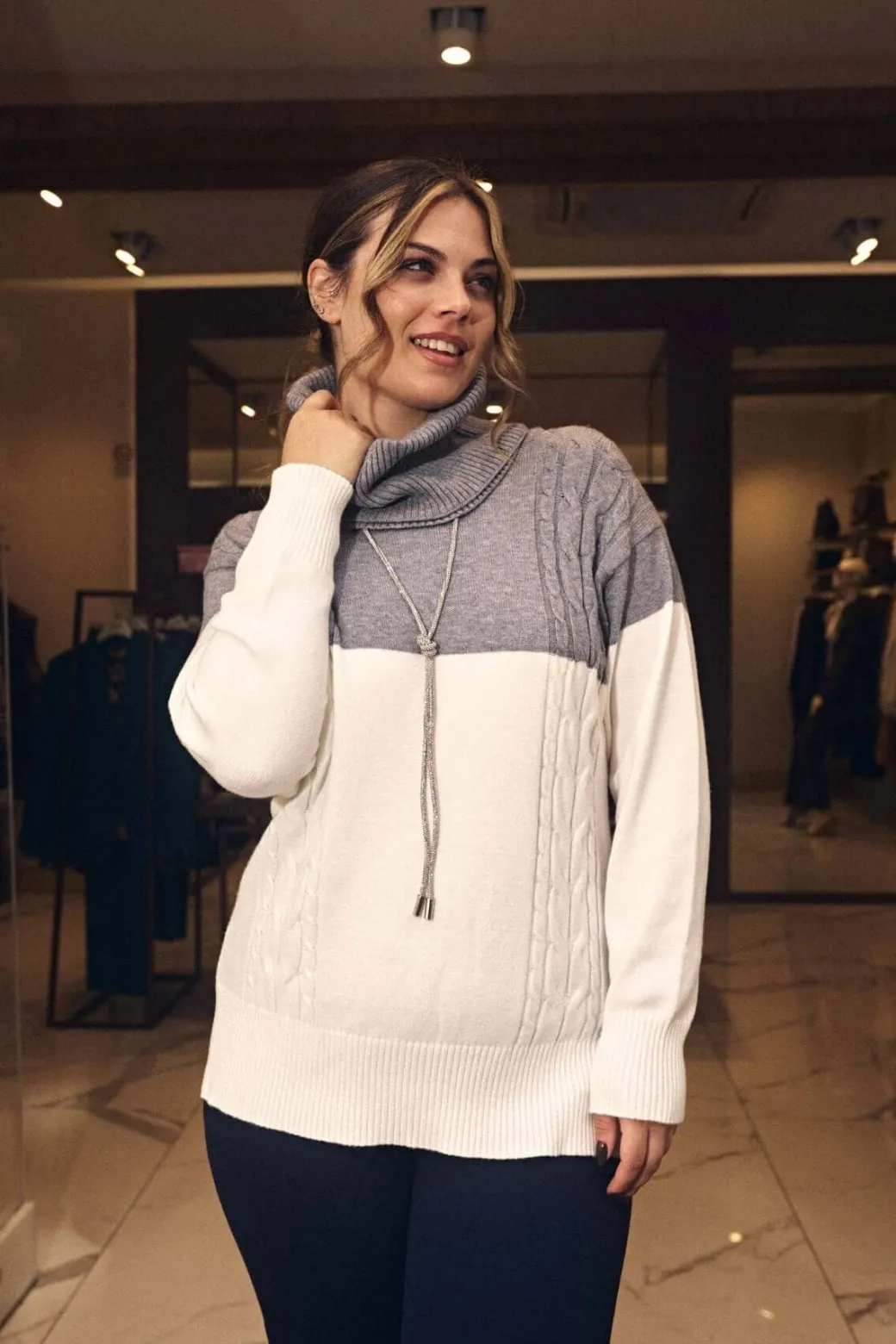 Maglia bicolor con trecce e collo removibile OFF WHITE