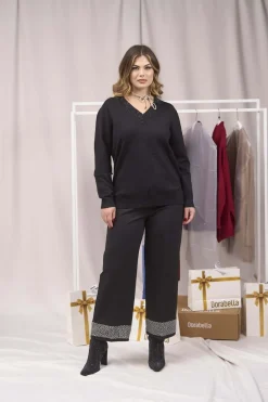 Maglia con scollo a V e inserto in paillettes sullo scollo NERO