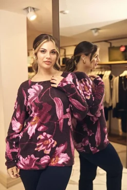 Maglia girocollo a fantasia floreale all over VIOLA