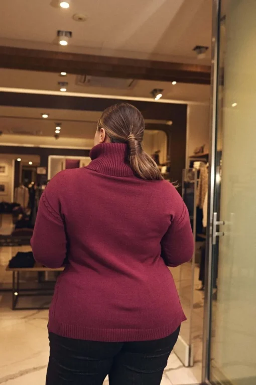 Maglia girocollo con treccia e collo removibile BURGUNDY