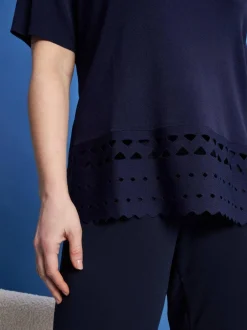 Maglia girocollo in filato di misto viscosa con intagli sul fondo BLU