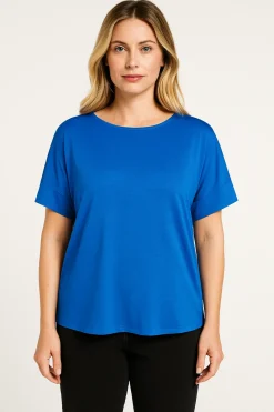 Maglia in filato di viscosa elasticizzata tinta unita con scollo roton