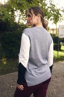 Maglia motivo a rombi con scollo a V e strass NERO