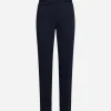 Pantaloni slim fit con vita elastica e dettaglio frontale di piega di