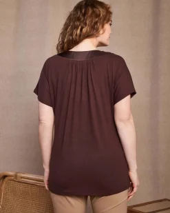 T-shirt kimono in jersey di viscosa elasticizzata con scollo a V con f
